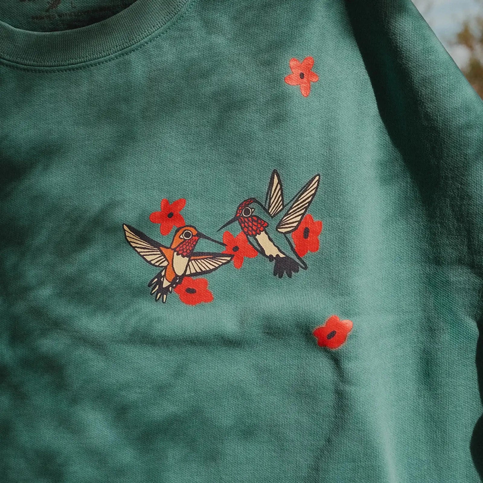 Hummingbirds Sweatshirt - Image 4